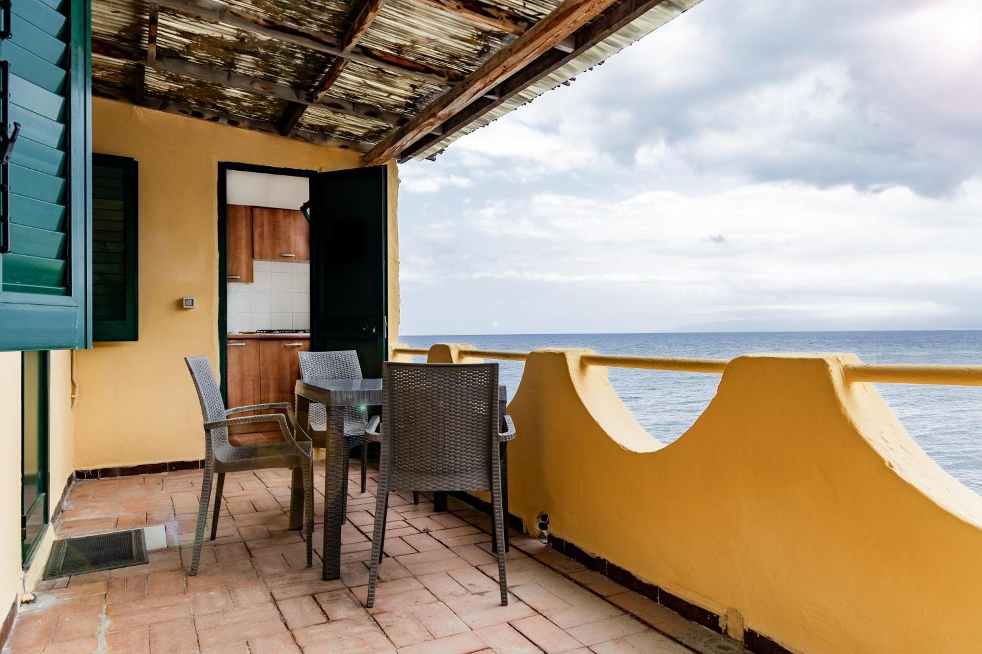 Riva Smeralda Camping Lodge Milazzo Exteriér fotografie