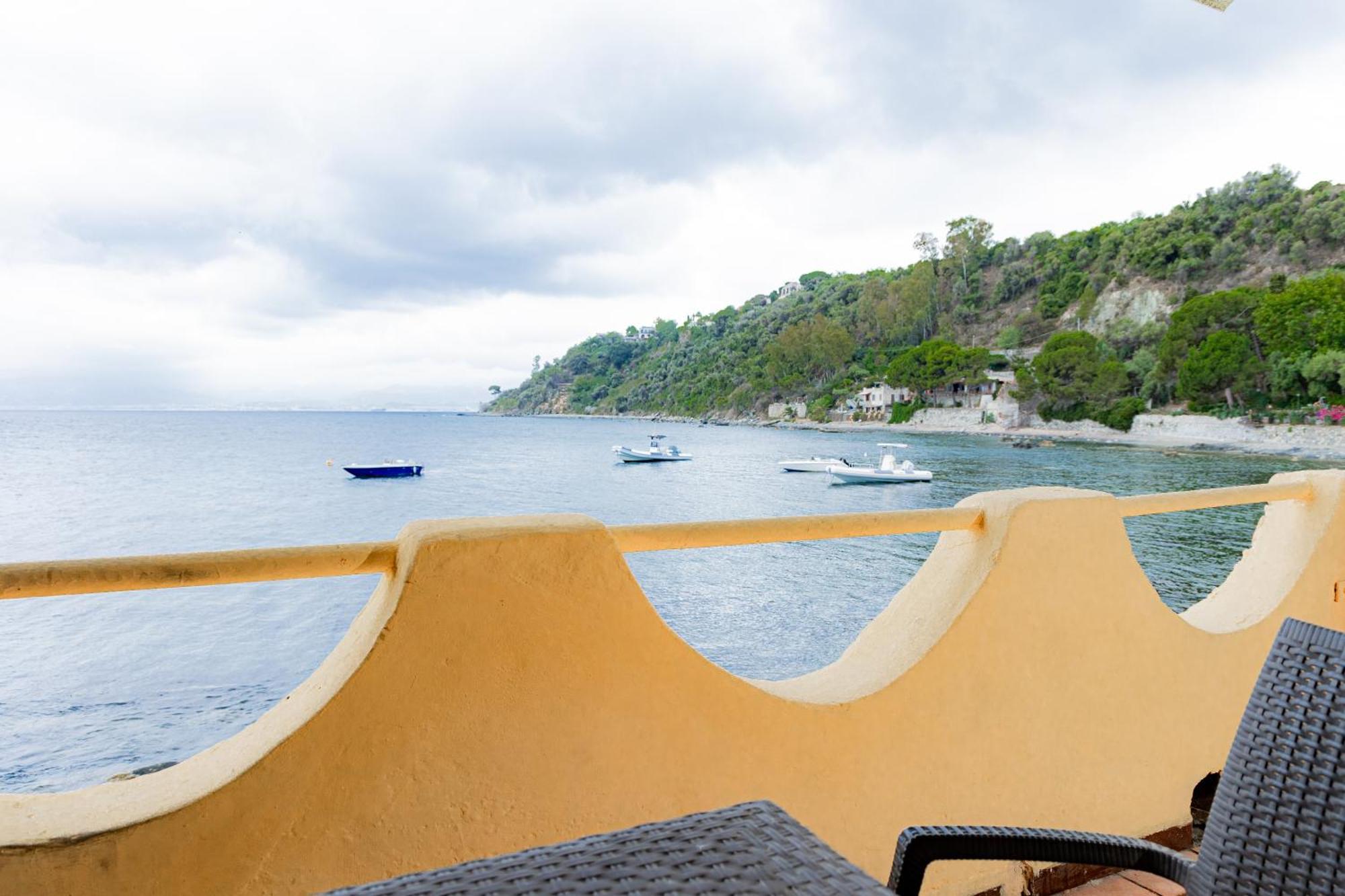 Riva Smeralda Camping Lodge Milazzo Exteriér fotografie
