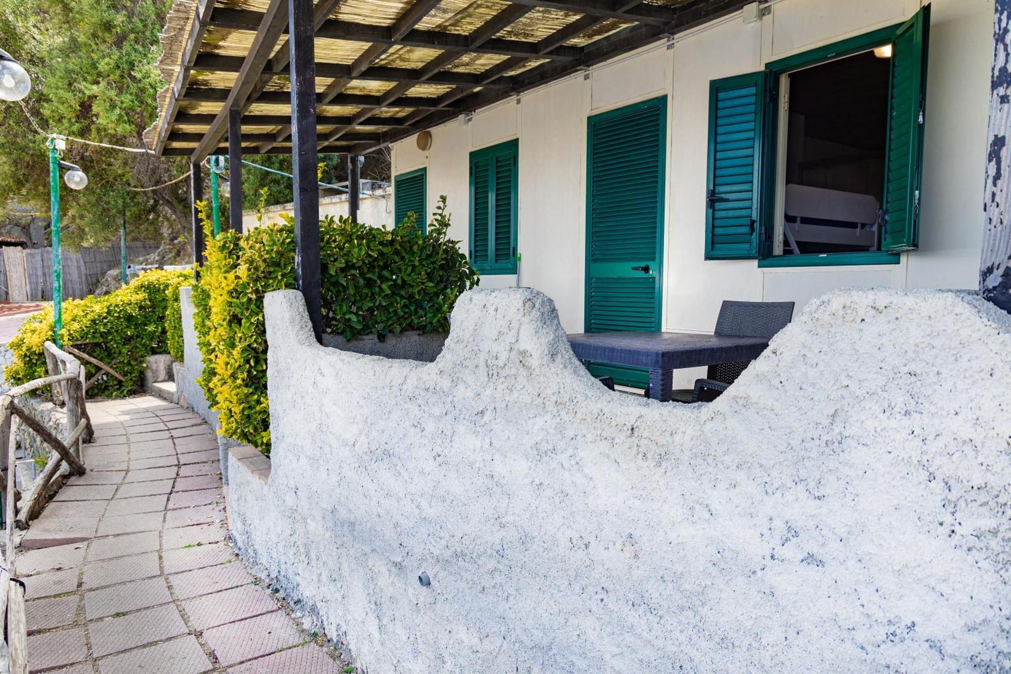 Riva Smeralda Camping Lodge Milazzo Exteriér fotografie